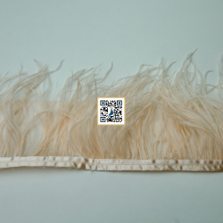 ريش للاقمشة النسائية ناعم خفيف (سكري)