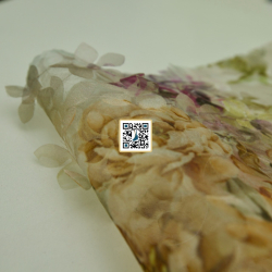 اورجنزا مقصب مشجر مع اوراق ورد بارزة - ٣ الوان - #٥٠٤ قماش نسائي للمناسبات (ذهبي)