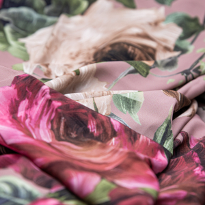 أقمشة مشجرة وطباعة